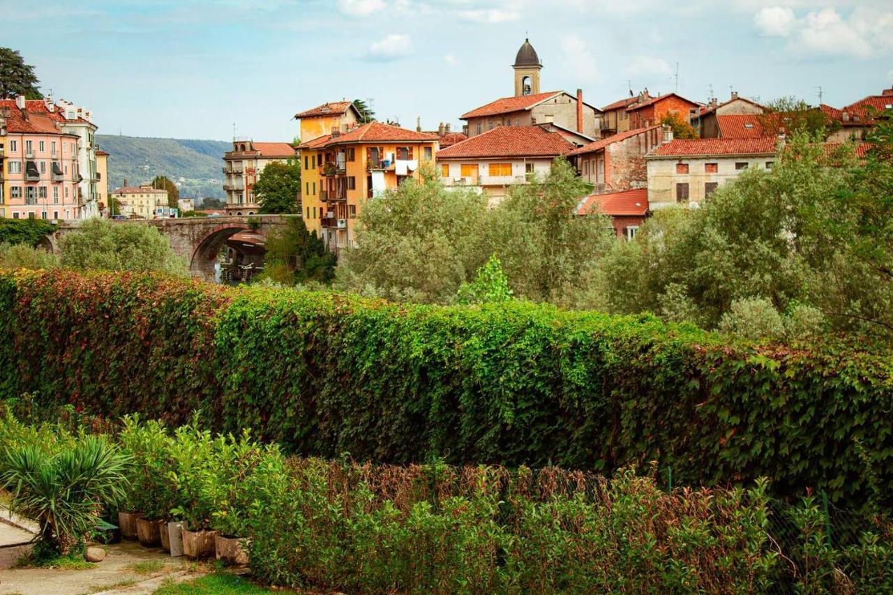 Le Camere Del Cappello Verde Ivrea Esterno foto